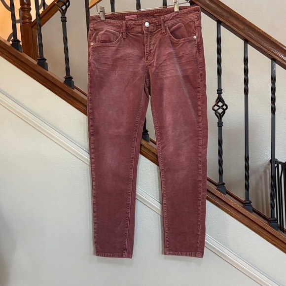 Pilcro Pants - Pilcro Stylish Rasberry Corduroy Slim Boyfriend Crop 🤩